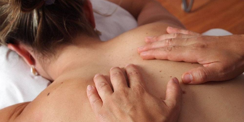 Najważniejsze zalety masaży tajskich, czyli jak holistyczna terapia naprawcza
