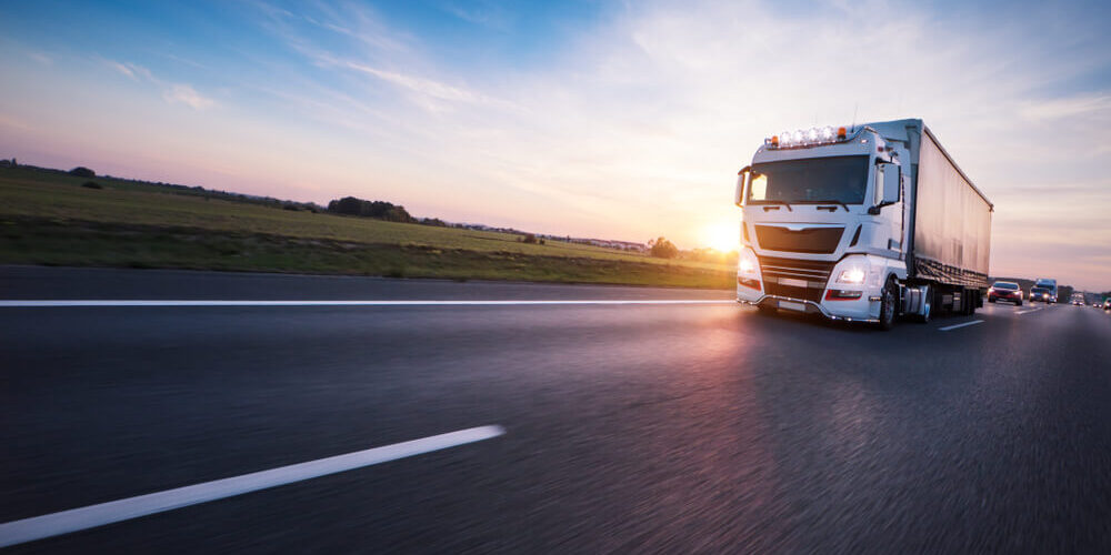 Transport ciężarowy – jak wybrać firmę przewozową?